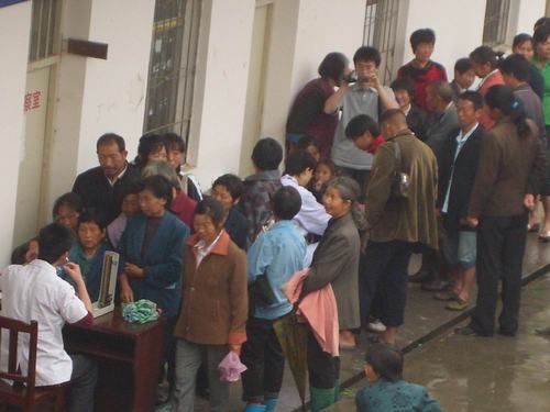 我院专家赴丹江口市土台乡卫生院义诊