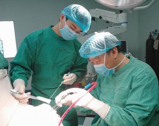 市人民医院神经外科“干细胞移植术”炉火纯青