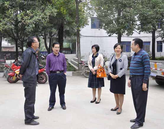 我院真情帮扶感动两地受灾医院