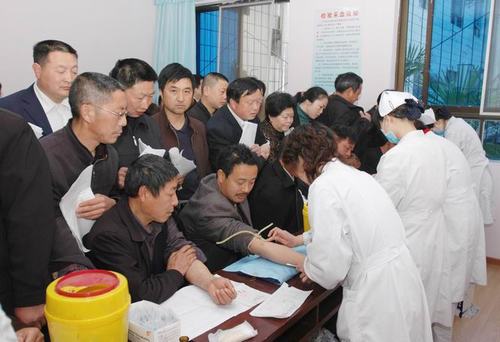 我院全力以赴应对体检高峰
