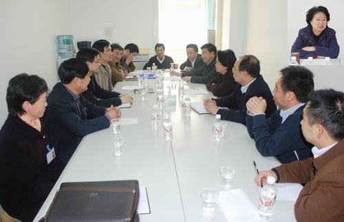 副省长张岱梨视察市人民医院